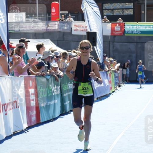 09.08.2026 - GEWOBA Citytriathlon Bremen Yannick Fuchs http://msf.ph/oto/9939242 09.08.2026 15:31:29 Ziel 340, 524 meine-sportfotos.de