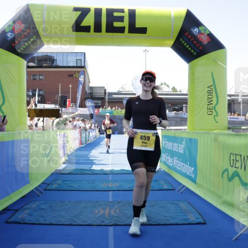 09.08.2026 - GEWOBA Citytriathlon Bremen Yannick Fuchs http://msf.ph/oto/9939260 09.08.2026 11:48:12 Ziel 459 meine-sportfotos.de