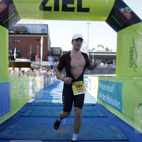 09.08.2026 - GEWOBA Citytriathlon Bremen Yannick Fuchs http://msf.ph/oto/9939284 09.08.2026 11:48:15 Ziel 459 meine-sportfotos.de