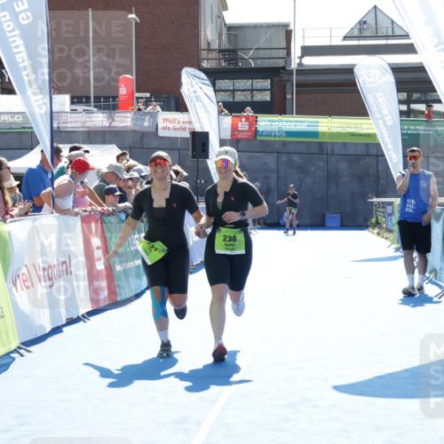 09.08.2026 - GEWOBA Citytriathlon Bremen Yannick Fuchs http://msf.ph/oto/9939295 09.08.2026 15:31:47 Ziel 237, 238 meine-sportfotos.de