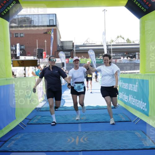 09.08.2026 - GEWOBA Citytriathlon Bremen Yannick Fuchs http://msf.ph/oto/9939322 09.08.2026 11:48:27 Ziel 77, 412 meine-sportfotos.de