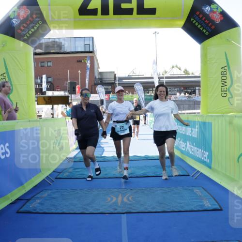 09.08.2026 - GEWOBA Citytriathlon Bremen Yannick Fuchs http://msf.ph/oto/9939324 09.08.2026 11:48:27 Ziel 77, 412 meine-sportfotos.de