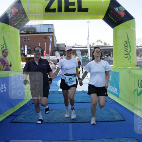 09.08.2026 - GEWOBA Citytriathlon Bremen Yannick Fuchs http://msf.ph/oto/9939333 09.08.2026 11:48:28 Ziel 77, 412 meine-sportfotos.de