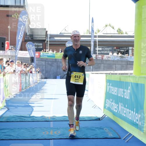 09.08.2026 - GEWOBA Citytriathlon Bremen Yannick Fuchs http://msf.ph/oto/9939347 09.08.2026 11:48:30 Ziel 77, 412 meine-sportfotos.de