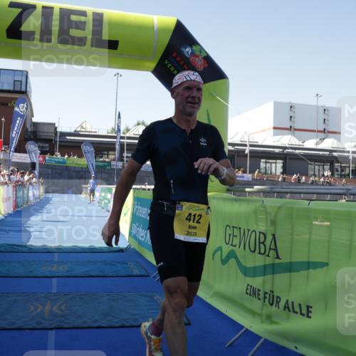 09.08.2026 - GEWOBA Citytriathlon Bremen Yannick Fuchs http://msf.ph/oto/9939355 09.08.2026 11:48:31 Ziel 412 meine-sportfotos.de