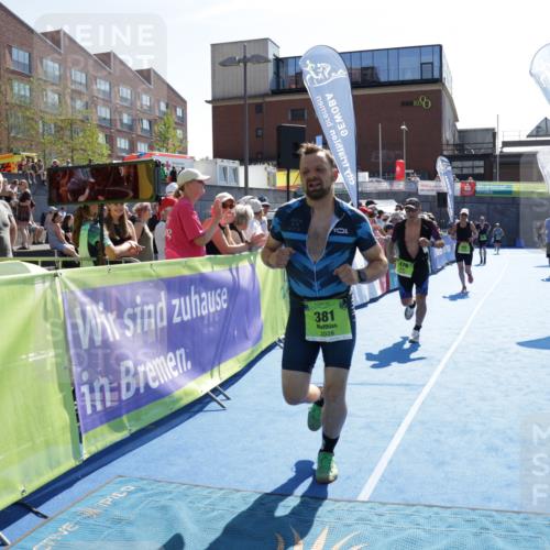 09.08.2026 - GEWOBA Citytriathlon Bremen Yannick Fuchs http://msf.ph/oto/9939366 09.08.2026 15:32:04 Ziel 381, 419, 476, 489, 492 meine-sportfotos.de