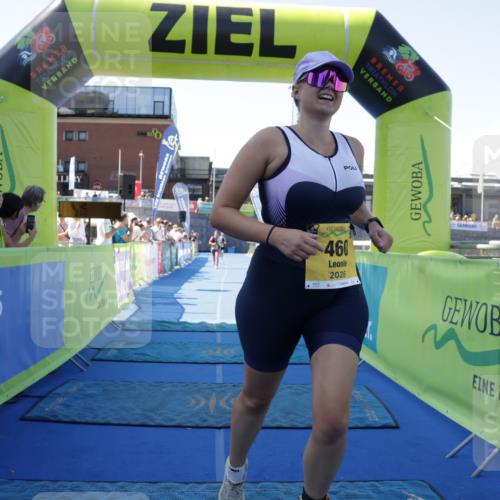 09.08.2026 - GEWOBA Citytriathlon Bremen Yannick Fuchs http://msf.ph/oto/9939392 09.08.2026 11:48:49 Ziel 460, 499 meine-sportfotos.de