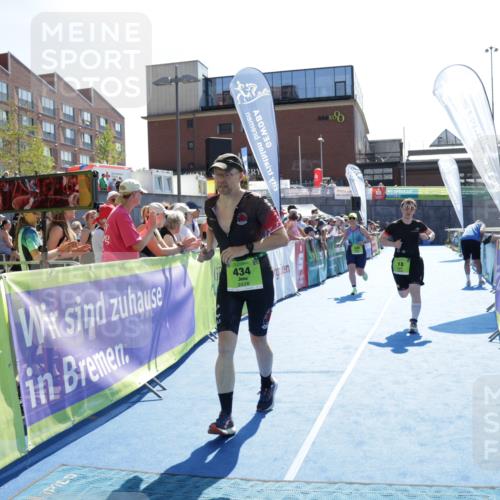 09.08.2026 - GEWOBA Citytriathlon Bremen Yannick Fuchs http://msf.ph/oto/9939405 09.08.2026 15:32:12 Ziel 18, 348, 434, 492 meine-sportfotos.de