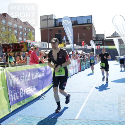 09.08.2026 - GEWOBA Citytriathlon Bremen Yannick Fuchs http://msf.ph/oto/9939408 09.08.2026 15:32:12 Ziel 18, 348, 434, 492 meine-sportfotos.de
