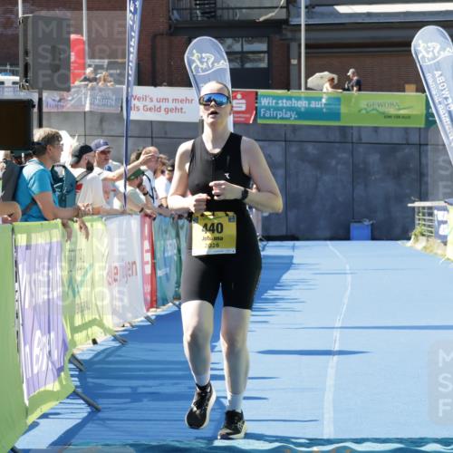 09.08.2026 - GEWOBA Citytriathlon Bremen Yannick Fuchs http://msf.ph/oto/9939448 09.08.2026 11:49:06 Ziel 440 meine-sportfotos.de