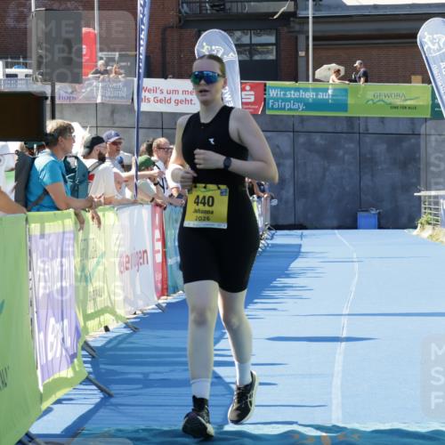 09.08.2026 - GEWOBA Citytriathlon Bremen Yannick Fuchs http://msf.ph/oto/9939451 09.08.2026 11:49:06 Ziel 440 meine-sportfotos.de