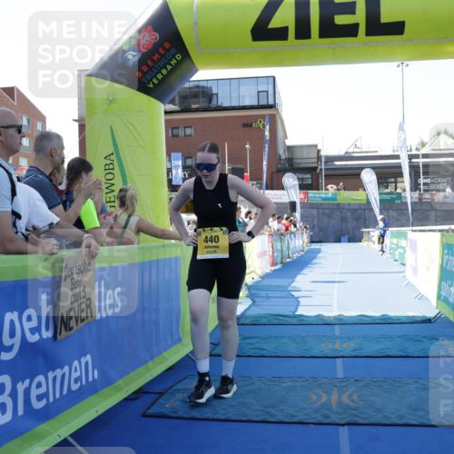 09.08.2026 - GEWOBA Citytriathlon Bremen Yannick Fuchs http://msf.ph/oto/9939455 09.08.2026 11:49:09 Ziel 440 meine-sportfotos.de
