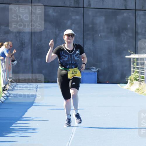 09.08.2026 - GEWOBA Citytriathlon Bremen Yannick Fuchs http://msf.ph/oto/9939463 09.08.2026 11:49:43 Ziel 434 meine-sportfotos.de