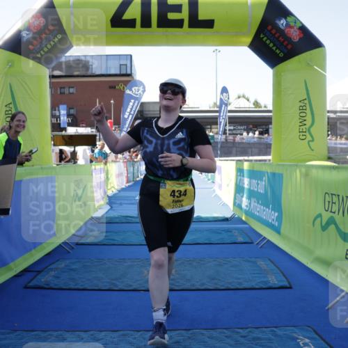 09.08.2026 - GEWOBA Citytriathlon Bremen Yannick Fuchs http://msf.ph/oto/9939493 09.08.2026 11:49:49 Ziel 434 meine-sportfotos.de