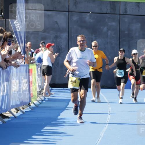 09.08.2026 - GEWOBA Citytriathlon Bremen Yannick Fuchs http://msf.ph/oto/9939498 09.08.2026 11:50:32 Ziel 409 meine-sportfotos.de