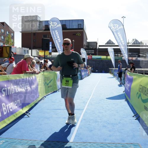 09.08.2026 - GEWOBA Citytriathlon Bremen Yannick Fuchs http://msf.ph/oto/9939542 09.08.2026 15:32:44 Ziel 88 meine-sportfotos.de