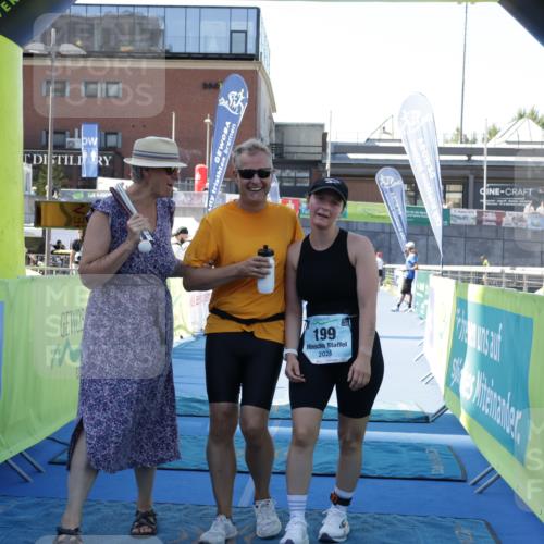 09.08.2026 - GEWOBA Citytriathlon Bremen Yannick Fuchs http://msf.ph/oto/9939550 09.08.2026 11:50:47 Ziel 199 meine-sportfotos.de