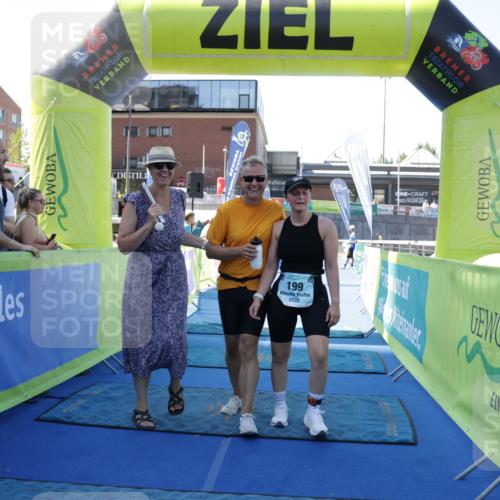09.08.2026 - GEWOBA Citytriathlon Bremen Yannick Fuchs http://msf.ph/oto/9939557 09.08.2026 11:50:47 Ziel 199 meine-sportfotos.de
