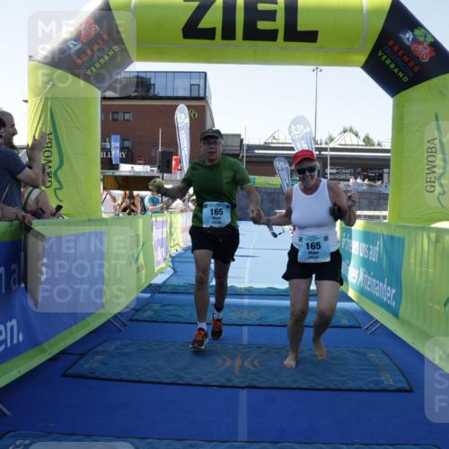 09.08.2026 - GEWOBA Citytriathlon Bremen Yannick Fuchs http://msf.ph/oto/9939595 09.08.2026 11:51:02 Ziel 165 meine-sportfotos.de