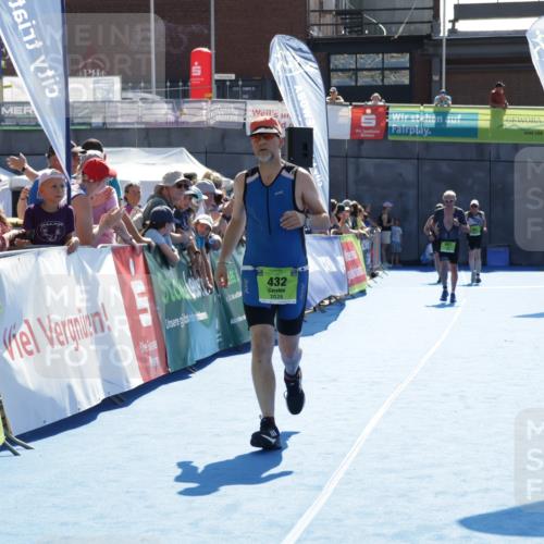 09.08.2026 - GEWOBA Citytriathlon Bremen Yannick Fuchs http://msf.ph/oto/9939663 09.08.2026 15:33:29 Ziel 432, 514 meine-sportfotos.de