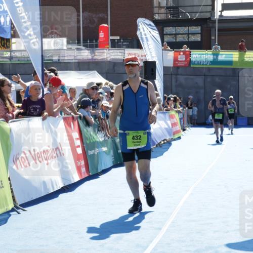 09.08.2026 - GEWOBA Citytriathlon Bremen Yannick Fuchs http://msf.ph/oto/9939666 09.08.2026 15:33:29 Ziel 432, 514 meine-sportfotos.de