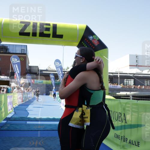 09.08.2026 - GEWOBA Citytriathlon Bremen Yannick Fuchs http://msf.ph/oto/9939669 09.08.2026 11:51:30 Ziel 424, 425, 435 meine-sportfotos.de