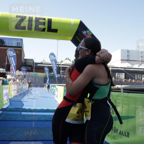 09.08.2026 - GEWOBA Citytriathlon Bremen Yannick Fuchs http://msf.ph/oto/9939674 09.08.2026 11:51:30 Ziel 424, 425, 435 meine-sportfotos.de