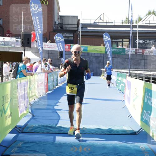 09.08.2026 - GEWOBA Citytriathlon Bremen Yannick Fuchs http://msf.ph/oto/9939714 09.08.2026 11:52:05 Ziel 422 meine-sportfotos.de