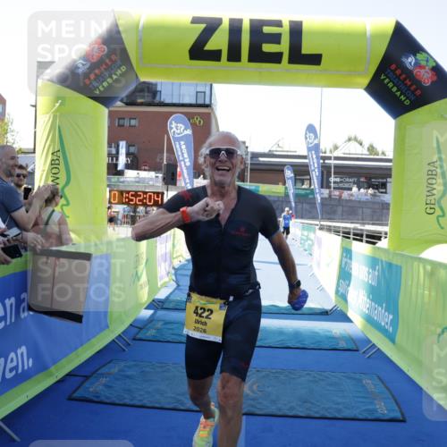 09.08.2026 - GEWOBA Citytriathlon Bremen Yannick Fuchs http://msf.ph/oto/9939722 09.08.2026 11:52:08 Ziel 422 meine-sportfotos.de