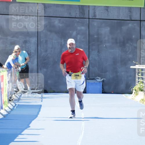 09.08.2026 - GEWOBA Citytriathlon Bremen Yannick Fuchs http://msf.ph/oto/9939726 09.08.2026 11:52:15 Ziel  meine-sportfotos.de