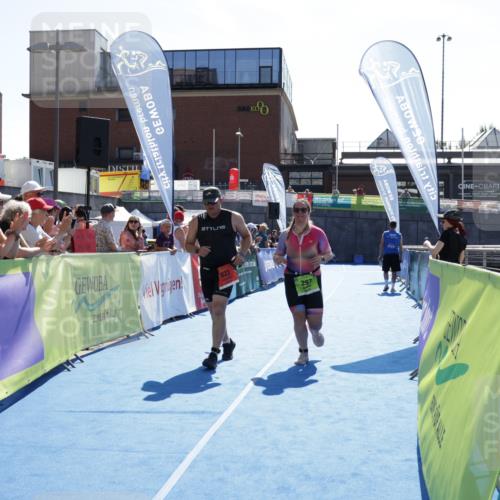 09.08.2026 - GEWOBA Citytriathlon Bremen Yannick Fuchs http://msf.ph/oto/9939748 09.08.2026 15:33:48 Ziel 297, 822 meine-sportfotos.de