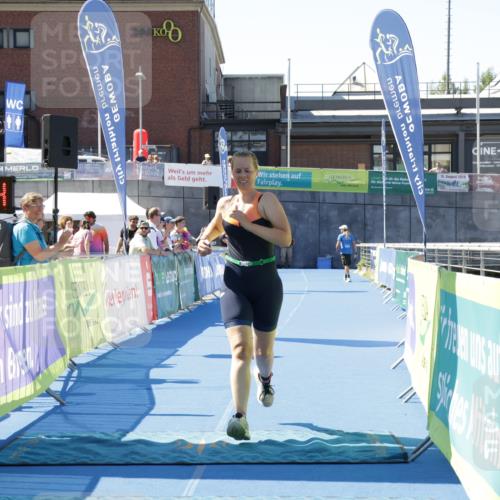 09.08.2026 - GEWOBA Citytriathlon Bremen Yannick Fuchs http://msf.ph/oto/9939782 09.08.2026 11:54:08 Ziel 490 meine-sportfotos.de