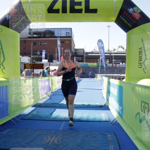 09.08.2026 - GEWOBA Citytriathlon Bremen Yannick Fuchs http://msf.ph/oto/9939786 09.08.2026 11:54:09 Ziel 490 meine-sportfotos.de