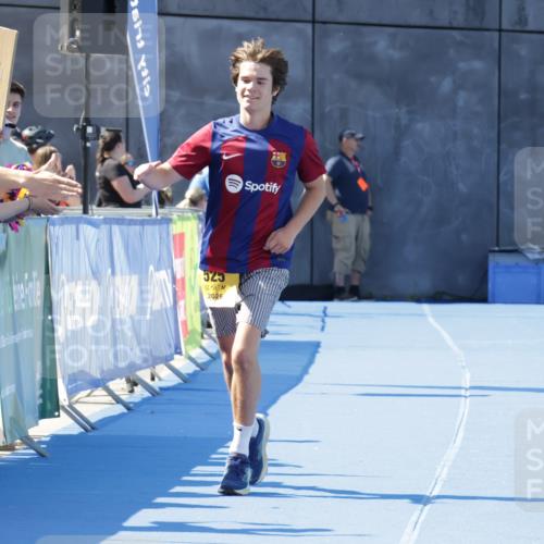 09.08.2026 - GEWOBA Citytriathlon Bremen Yannick Fuchs http://msf.ph/oto/9939795 09.08.2026 11:54:47 Ziel 525 meine-sportfotos.de