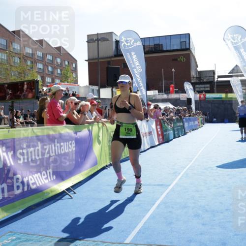 09.08.2026 - GEWOBA Citytriathlon Bremen Yannick Fuchs http://msf.ph/oto/9939799 09.08.2026 15:34:00 Ziel 190 meine-sportfotos.de