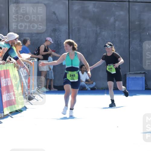 09.08.2026 - GEWOBA Citytriathlon Bremen Yannick Fuchs http://msf.ph/oto/9939813 09.08.2026 15:34:17 Ziel  meine-sportfotos.de