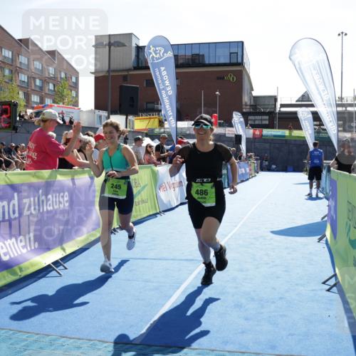09.08.2026 - GEWOBA Citytriathlon Bremen Yannick Fuchs http://msf.ph/oto/9939849 09.08.2026 15:34:25 Ziel 245, 486 meine-sportfotos.de