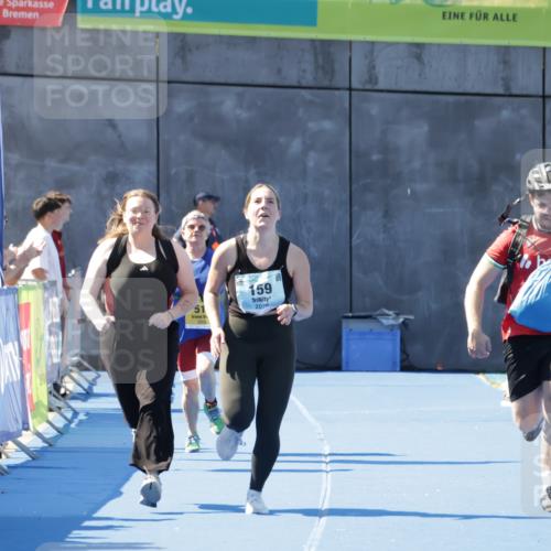 09.08.2026 - GEWOBA Citytriathlon Bremen Yannick Fuchs http://msf.ph/oto/9939883 09.08.2026 11:56:55 Ziel 159 meine-sportfotos.de