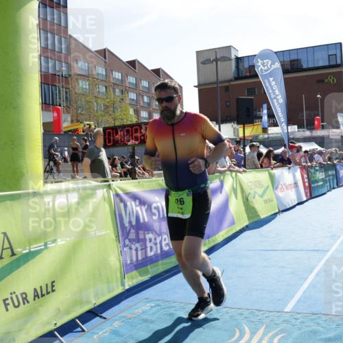 09.08.2026 - GEWOBA Citytriathlon Bremen Yannick Fuchs http://msf.ph/oto/9939895 09.08.2026 15:34:44 Ziel 426 meine-sportfotos.de