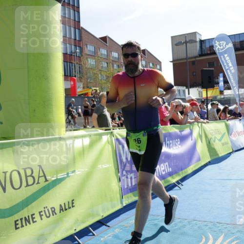 09.08.2026 - GEWOBA Citytriathlon Bremen Yannick Fuchs http://msf.ph/oto/9939897 09.08.2026 15:34:44 Ziel 426 meine-sportfotos.de