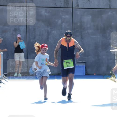 09.08.2026 - GEWOBA Citytriathlon Bremen Yannick Fuchs http://msf.ph/oto/9939904 09.08.2026 15:34:51 Ziel  meine-sportfotos.de