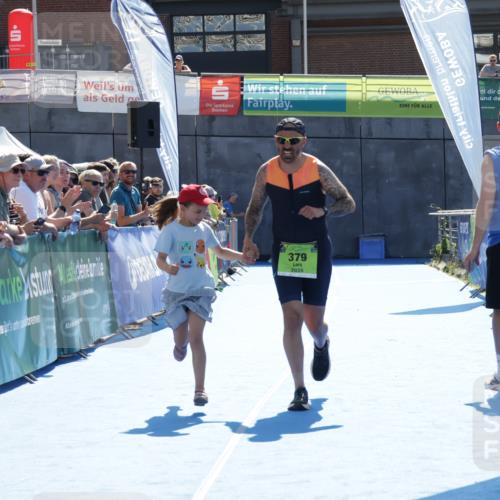 09.08.2026 - GEWOBA Citytriathlon Bremen Yannick Fuchs http://msf.ph/oto/9939919 09.08.2026 15:34:57 Ziel 379 meine-sportfotos.de