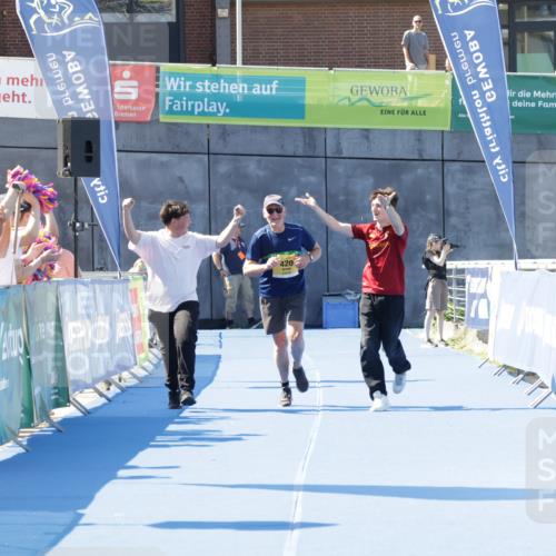 09.08.2026 - GEWOBA Citytriathlon Bremen Yannick Fuchs http://msf.ph/oto/9939926 09.08.2026 11:57:29 Ziel 420 meine-sportfotos.de