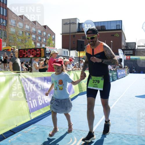 09.08.2026 - GEWOBA Citytriathlon Bremen Yannick Fuchs http://msf.ph/oto/9939938 09.08.2026 15:35:01 Ziel 379 meine-sportfotos.de
