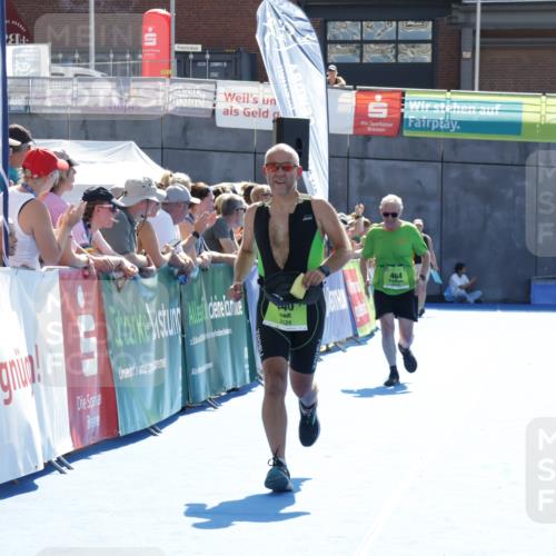 09.08.2026 - GEWOBA Citytriathlon Bremen Yannick Fuchs http://msf.ph/oto/9939952 09.08.2026 15:35:16 Ziel 440 meine-sportfotos.de