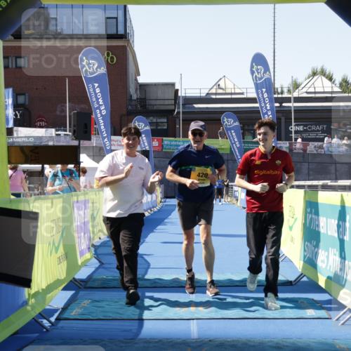09.08.2026 - GEWOBA Citytriathlon Bremen Yannick Fuchs http://msf.ph/oto/9939959 09.08.2026 11:57:35 Ziel 420 meine-sportfotos.de