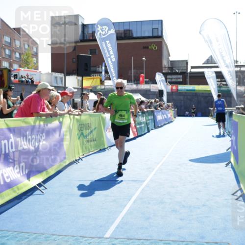 09.08.2026 - GEWOBA Citytriathlon Bremen Yannick Fuchs http://msf.ph/oto/9939965 09.08.2026 15:35:21 Ziel 440, 464 meine-sportfotos.de
