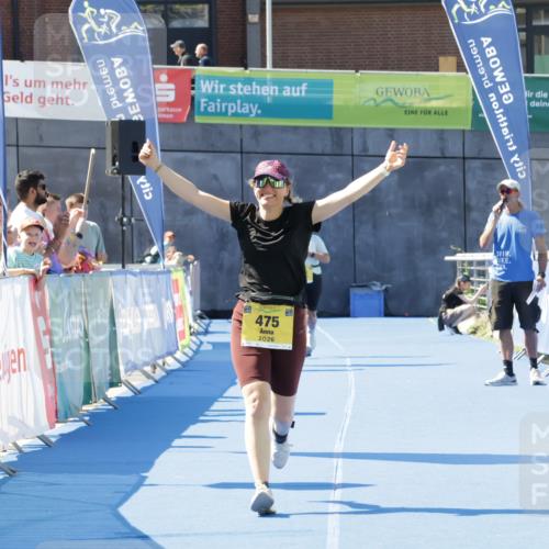 09.08.2026 - GEWOBA Citytriathlon Bremen Yannick Fuchs http://msf.ph/oto/9939984 09.08.2026 11:58:08 Ziel 475 meine-sportfotos.de