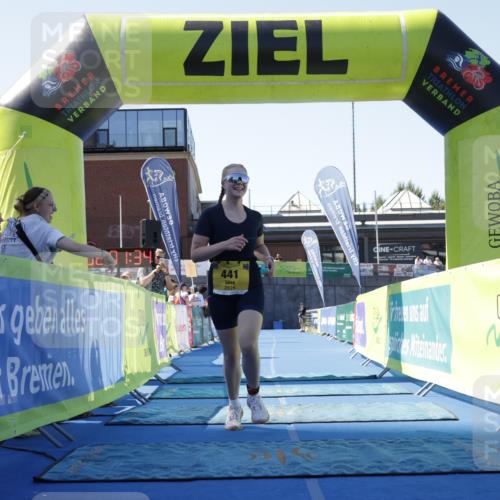 09.08.2026 - GEWOBA Citytriathlon Bremen Yannick Fuchs http://msf.ph/oto/9940057 09.08.2026 12:01:38 Ziel 441 meine-sportfotos.de