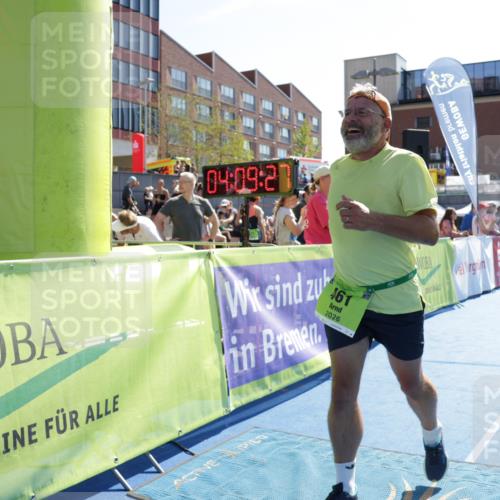 09.08.2026 - GEWOBA Citytriathlon Bremen Yannick Fuchs http://msf.ph/oto/9940060 09.08.2026 15:35:50 Ziel 461, 516 meine-sportfotos.de